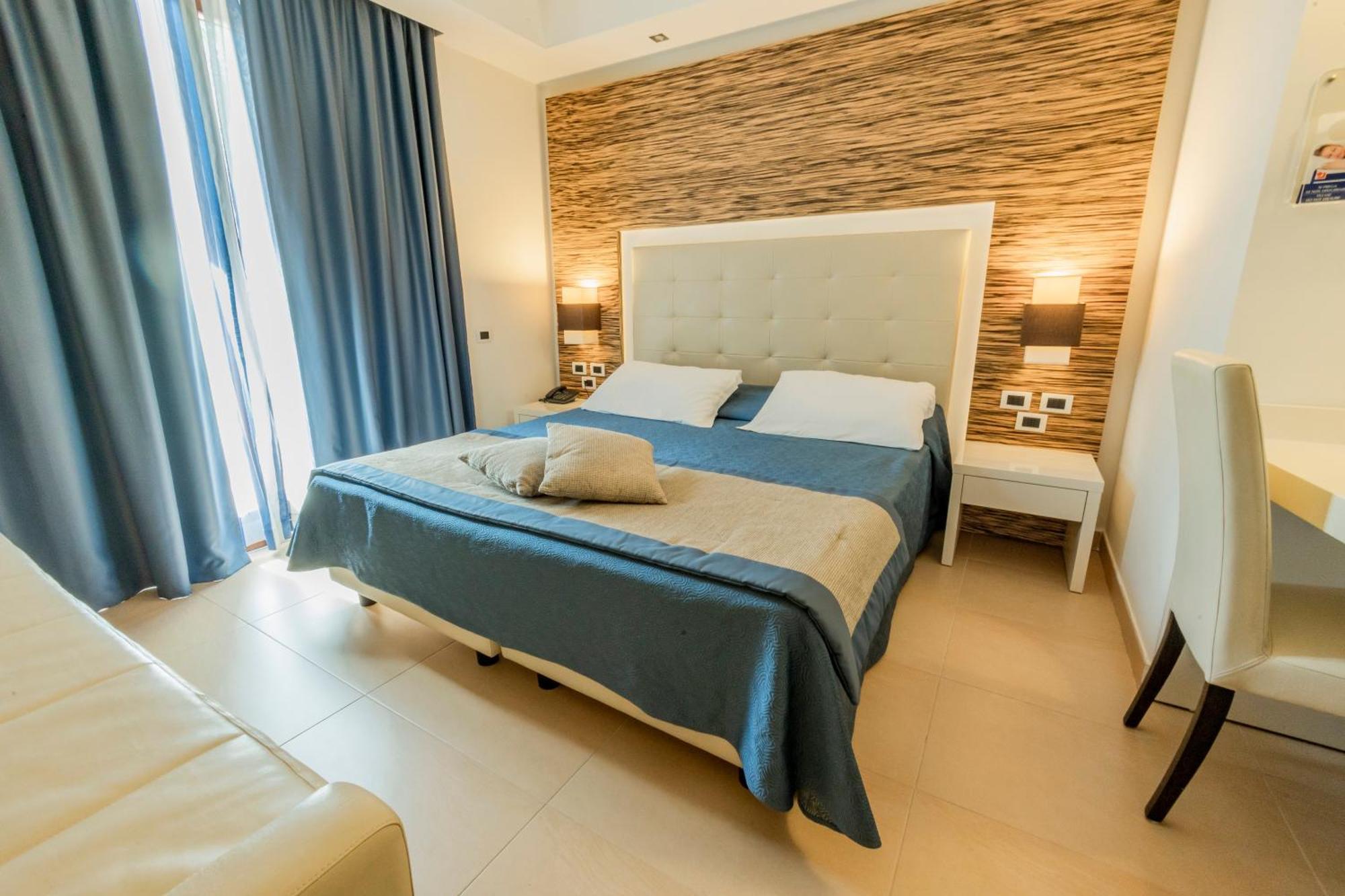 Prince Franklyn Hotel Santa Maria di Castellabate Exterior foto